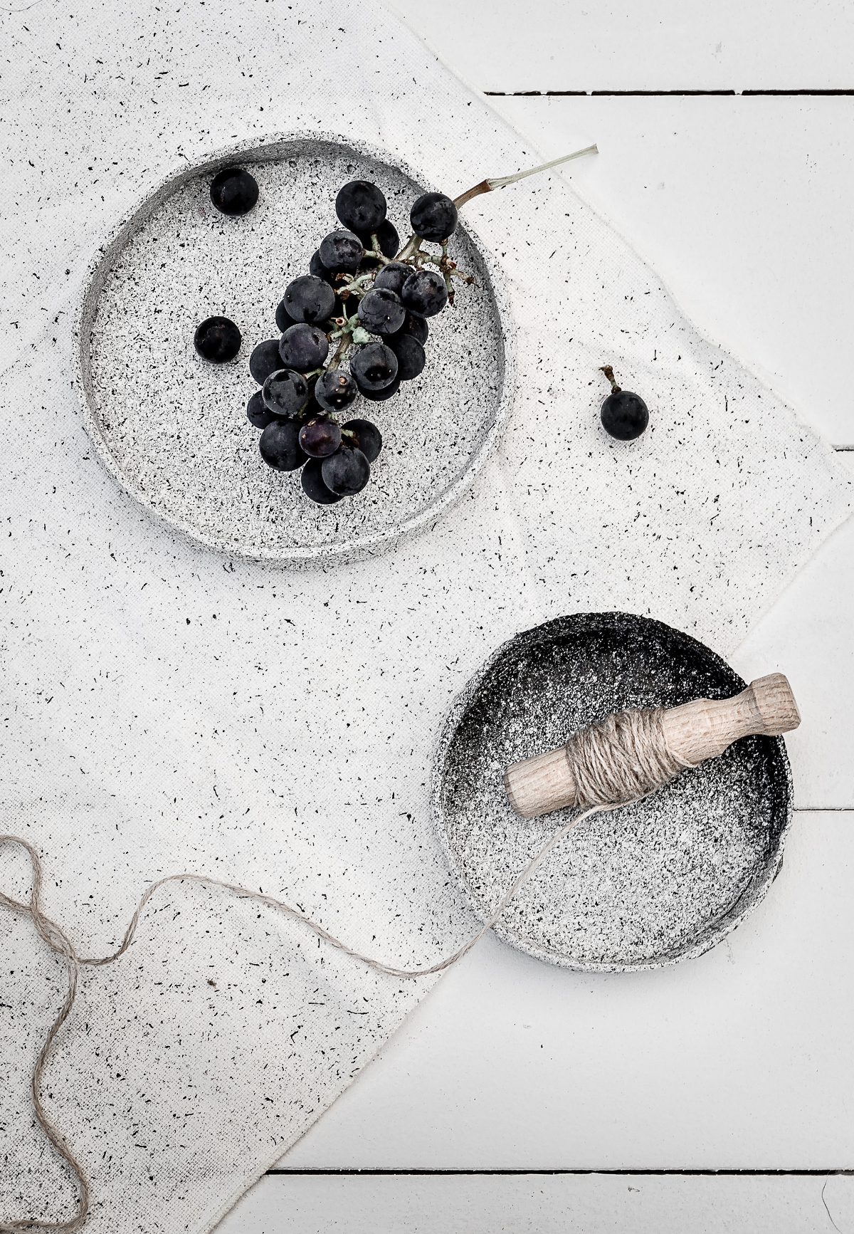 DIY black and white speckled pottery