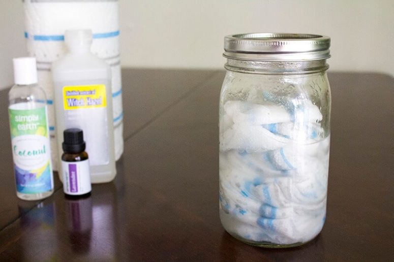 DIY makeup remover wipes with olive oil and essential oils (via homemadeforelle.com)