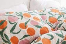 26 fruit print bedding is drop dead gorgeous idea for any bedroom, feels very summer-like