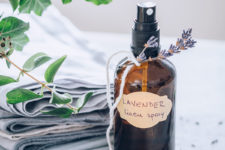 DIY easy and fast lavender spray for linen and pillows