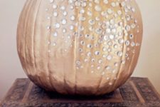 03 a copper pumpkin with rhinestones looks bold, glam and chic and will spruce up your decor with its bling