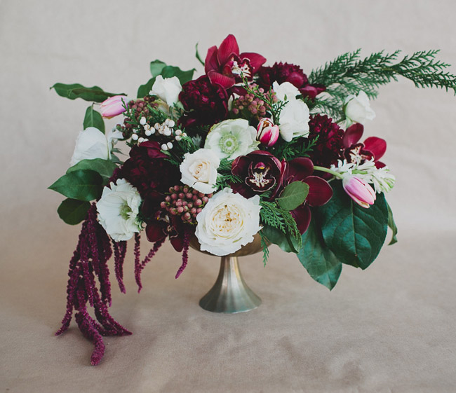 DIY refined holiday floral centerpiece with pops of marsala (via greenweddingshoes.com)