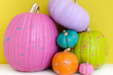 DIY 90s splatter neon pumpkins for Halloween