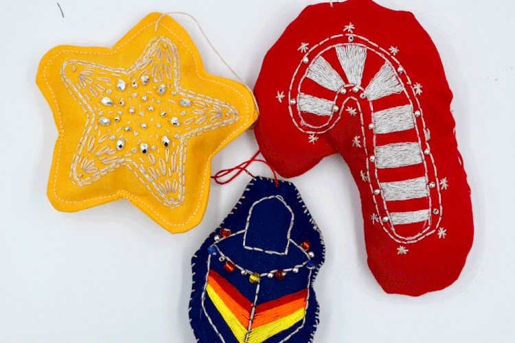 DIY cookie cutter embroidered Christmas ornaments (via www.pamashdesigns.com)