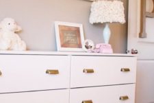 23 a white Tarva hack with vintage metal knobs is a stylish idea with a touch of retro