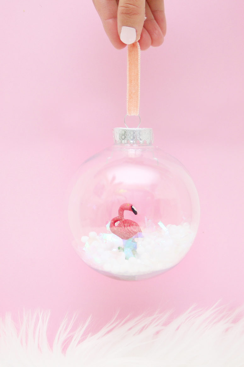 DIY snow glove Christmas ornament with a pink flamingo (via www.clubcrafted.com)