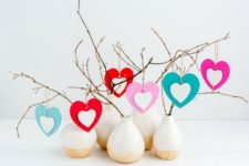 DIY contrasting heart Valentine ornaments