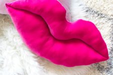 DIY hot pink velvet lip pillow