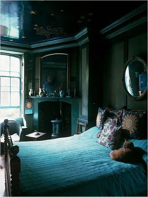 25 Moody Bedrooms That Impress And Inspire - Shelterness