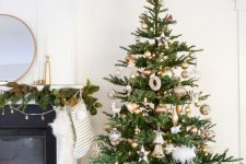 glam christmas tree decor with shiny gold touches