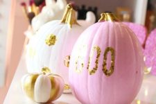 33 white, gold and pink pumpkins for Halloween styling are amazing and shiny and will look outstanding in your space