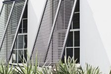 07 very laconic contemporary metal screens like these ones will keep your space more private, less heated by the sun and can also fulfill secutiry function
