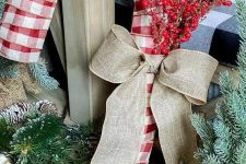a cute christmas wreath you can make