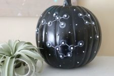 a no carve pumpkin idea for Halloween decor