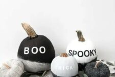 08 make a display of cool black and white glitter pumpkins with vinyl letters – they are very easy to DIY