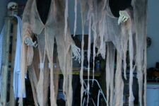 30 cloaked ghosts with a lantern are fantastic decorations for indoors and outdoors, use them for Halloween
