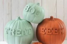 34 light green and orange pumpkins with matching letters are a great idea for modern Halloween decor in natural colors