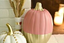35 lovely glam pumpkins in pink, gold and white, with gold dots are amazing for a chic and stylish Halloween