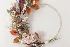 a hoop wreath you can DIY for Thanksgiving