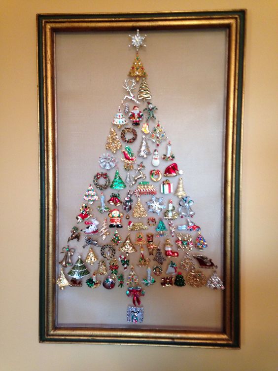 a Christmas tree wall art of vintage ornaments in a frame is a great solution for a vintage holiday space