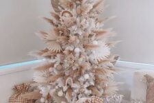 a lovely boho Christmas tree