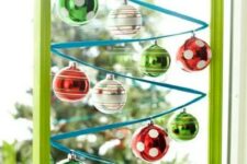 a creative christmas wreath DIY idea