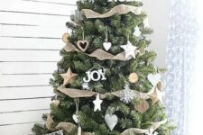christmas tree decor with lots of burlap