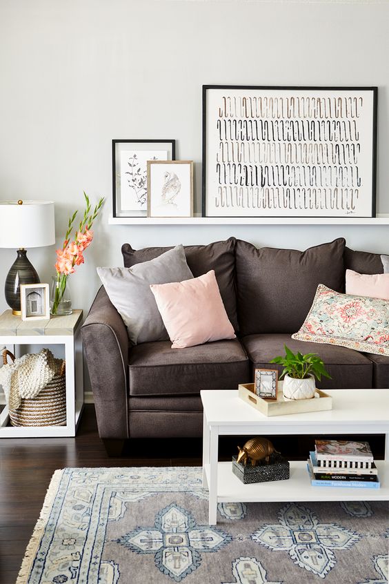 Living room with brown sofa ideas: 10 cozy seating tips |