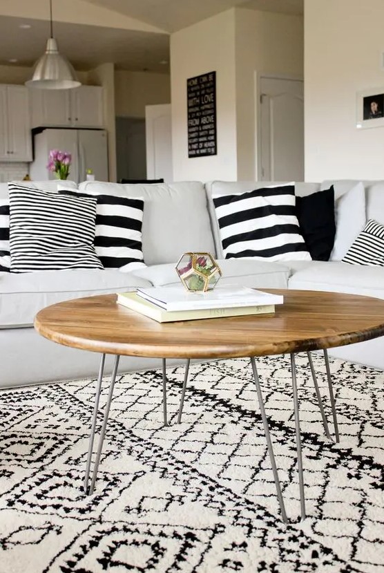 a hairpin leg coffee table will be a perfect match for a mid-century modern living room, it looks lightweight and chic