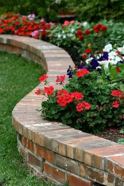 brick garden bed edging is more difficult to make but it looks very stylish and elegant giving a timeless feel to the space