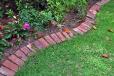 06 red brick edging is a stylish idea that fits most of outdoor landscaping styles and a touch of color