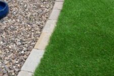 13 a green lawn, brick edging and a gravel space look very cool and elegant together, this is a classic combo