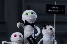 fun and pretty mummy dolls with signs and colorful eyes and spiders are great for Halloween kids’ parties