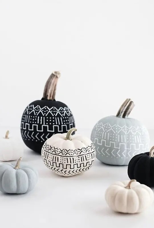 grey, black and white pumpkins decorated with boho patterns using sharpies are amazing for stylish modern or Scandi Halloween decor