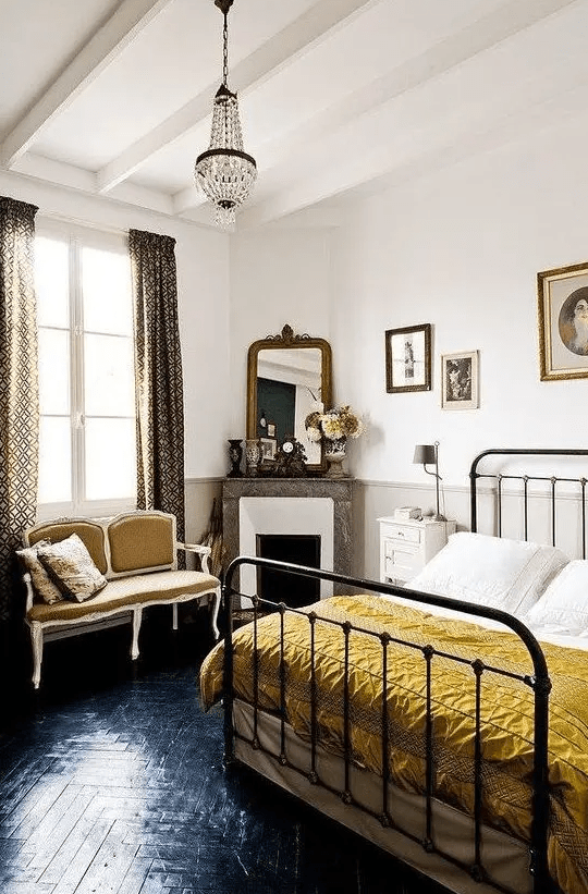 a cozy Parisian bedroom design