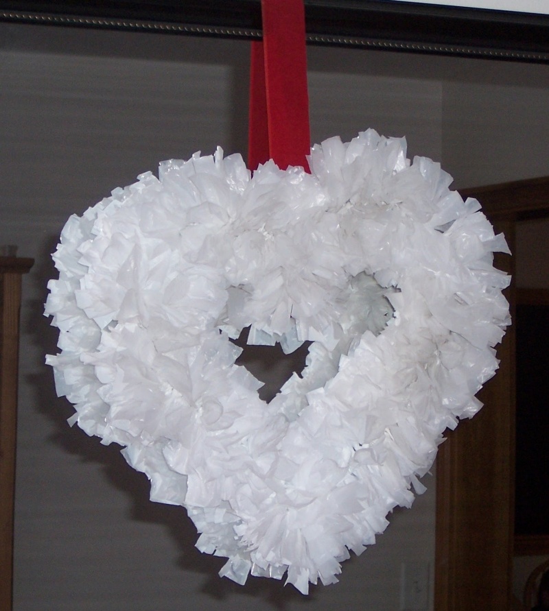 DIY Valentine Wreath Made Of Grocery Bags