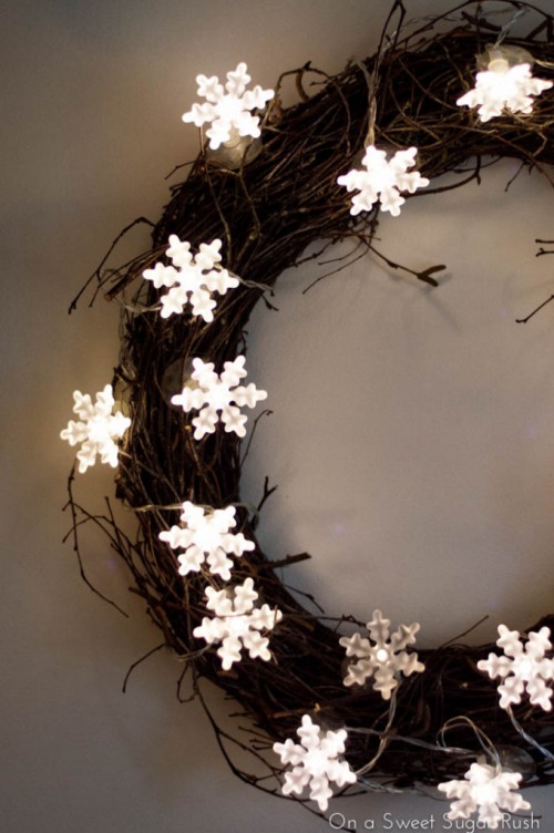 Adorable DIY Twinkle Light Wreath