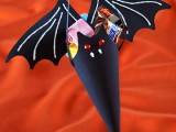 bat cone treat holder