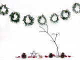 mini wreath garland