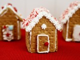 traditional gingerbread houses