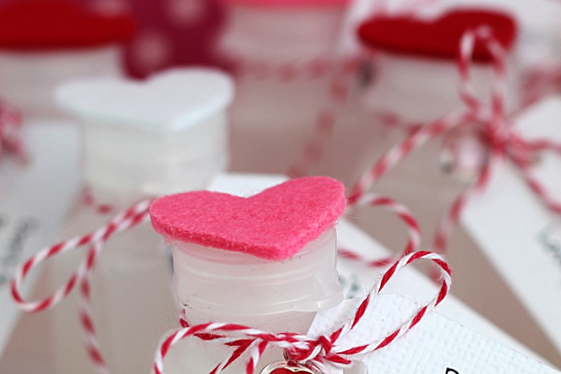 bubble Valentine favors (via craftsunleashed)