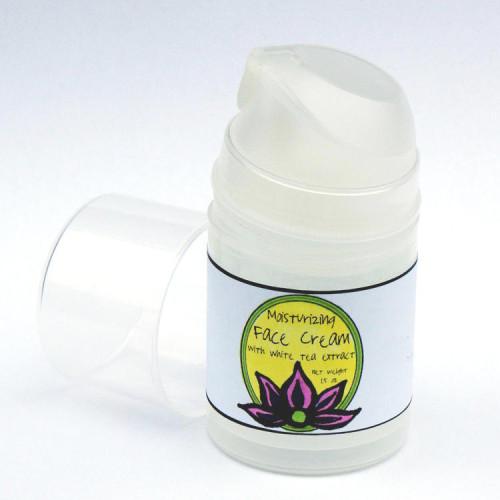 moisturizing white tea face cream (via soapdelinews)