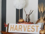 harvest sign
