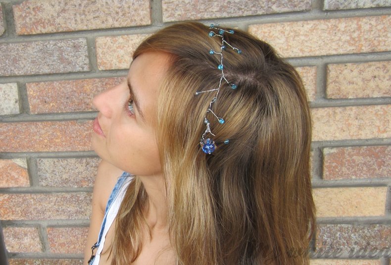 jeweled headband  (via mywhiteidea)