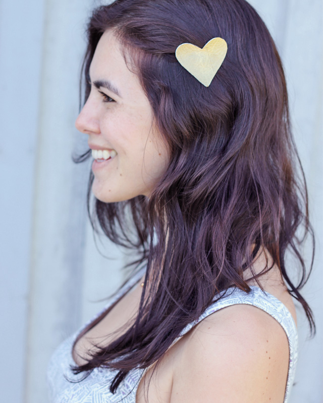 heart shaped hair clip (via withlovely)