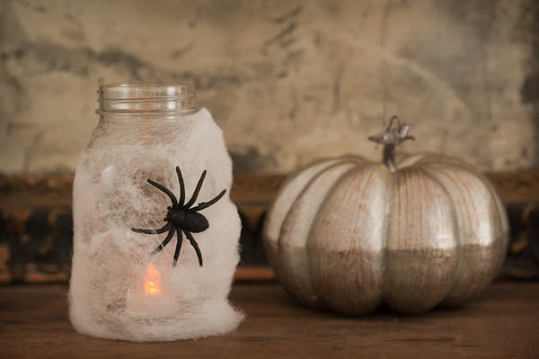 Halloween spider lanterns