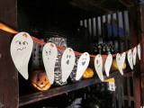 DIY Easy Ghost Halloween Garland
