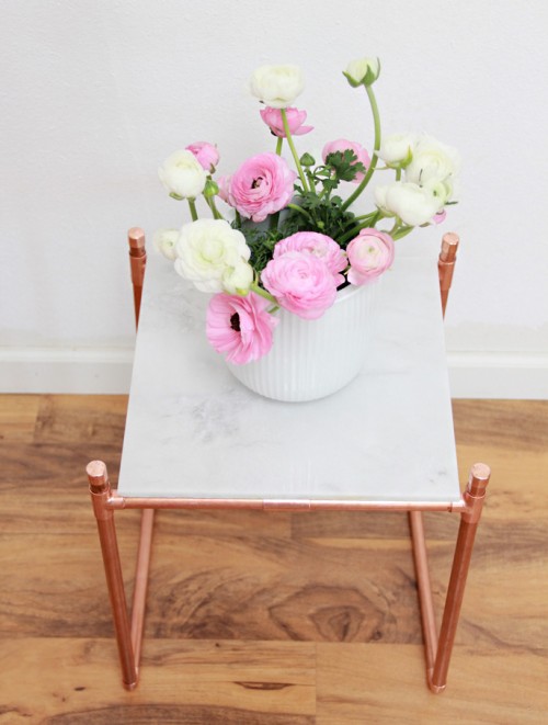 marble plant stand (via abubblylife)