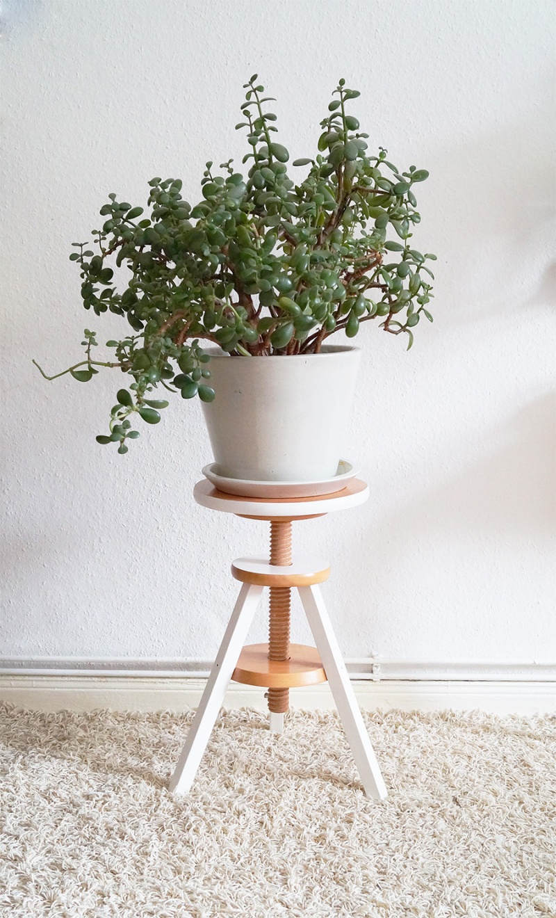 plant stand of a piano stool
