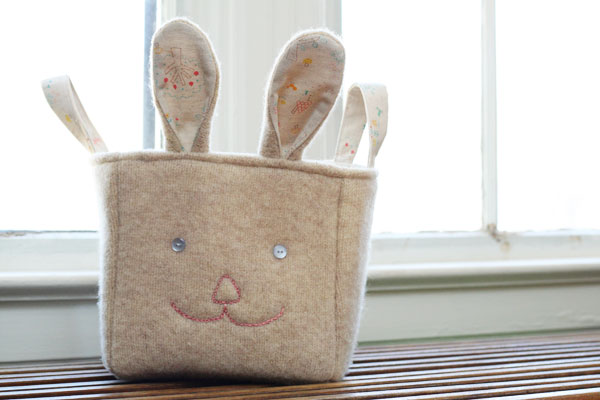 recycled bunny basket (via triedandtrueblog)